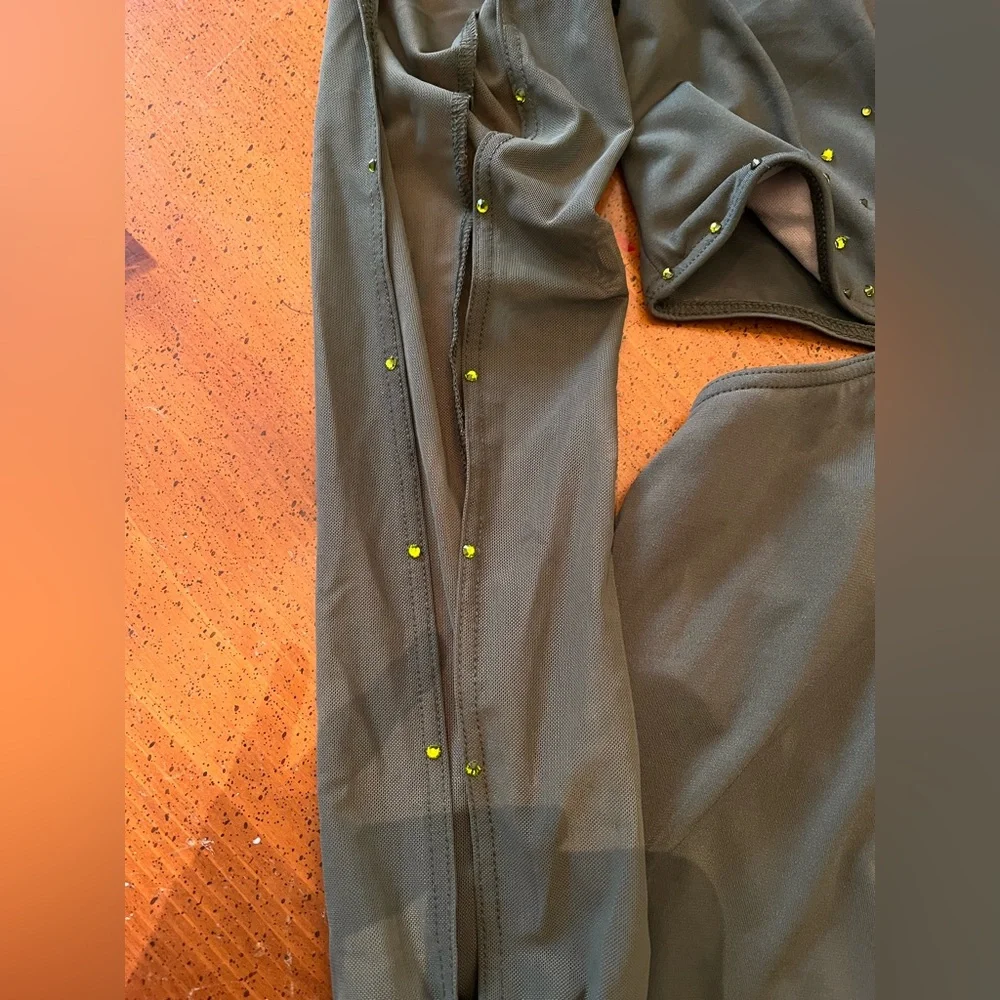 Weissman Green O-Ring Poet Sleeve Dress Dance Costume - Medium Adult - Picture 6 of 14